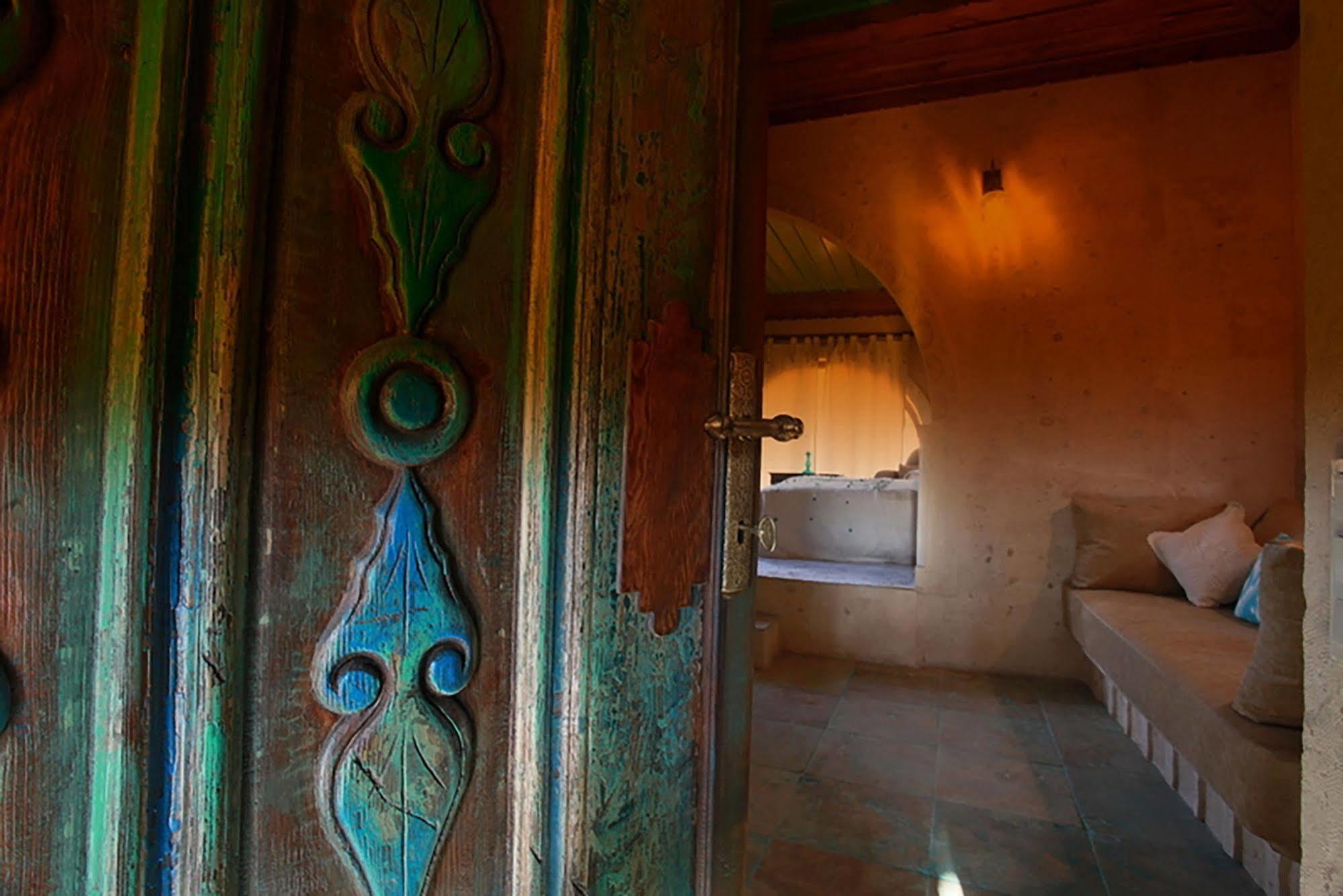Blue Valley Cave Hotel Ürgüp Ngoại thất bức ảnh