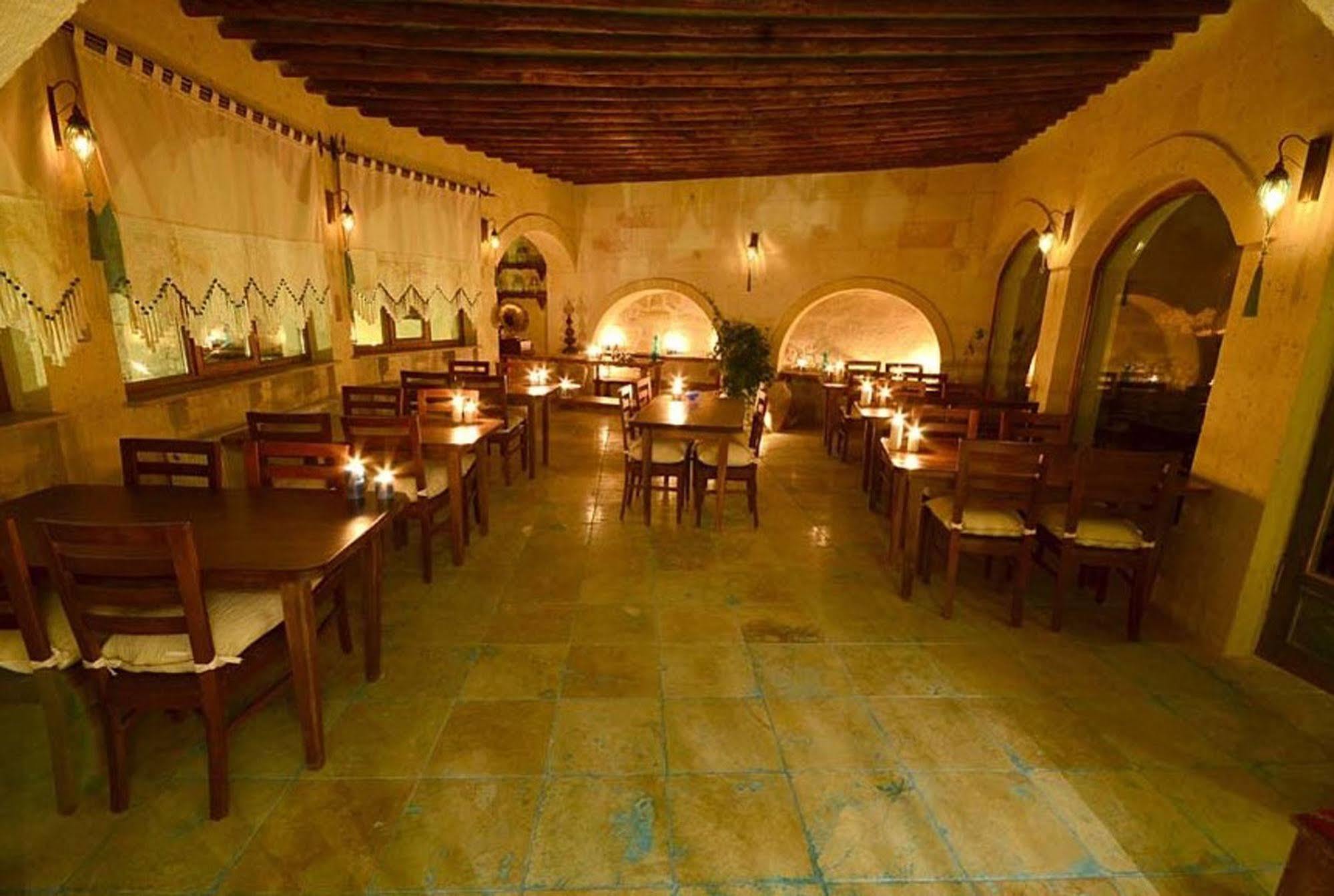 Blue Valley Cave Hotel Ürgüp Ngoại thất bức ảnh